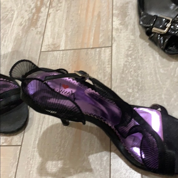 Shoes - Picture 2 of 4